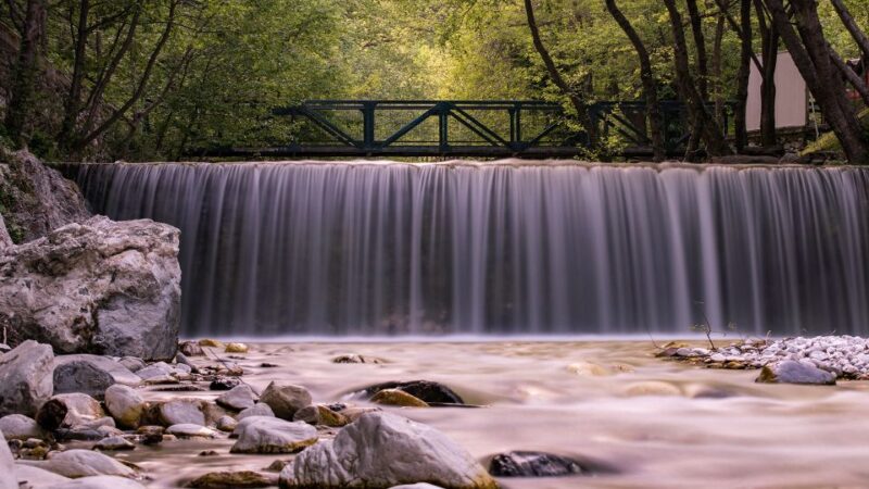 Thessaloniki: Visit Pozar Thermal Baths & Edessa Waterfalls - Experience Pozar Thermal Baths