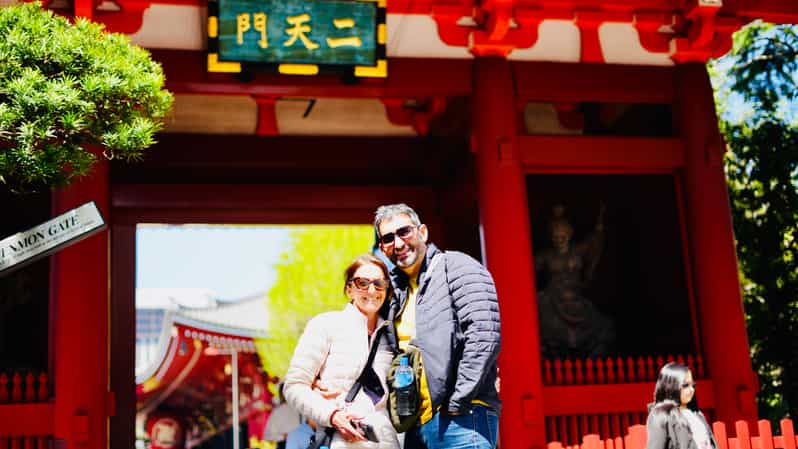 Tokyo: Asakusa Historical Guided and PhotoShoot Eating Tour - The Food Experience