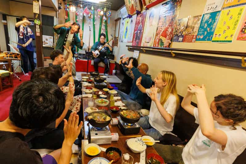 Tokyo: Quaint Restaurant With Dining and Cultural Experience - Traditional Music Performance