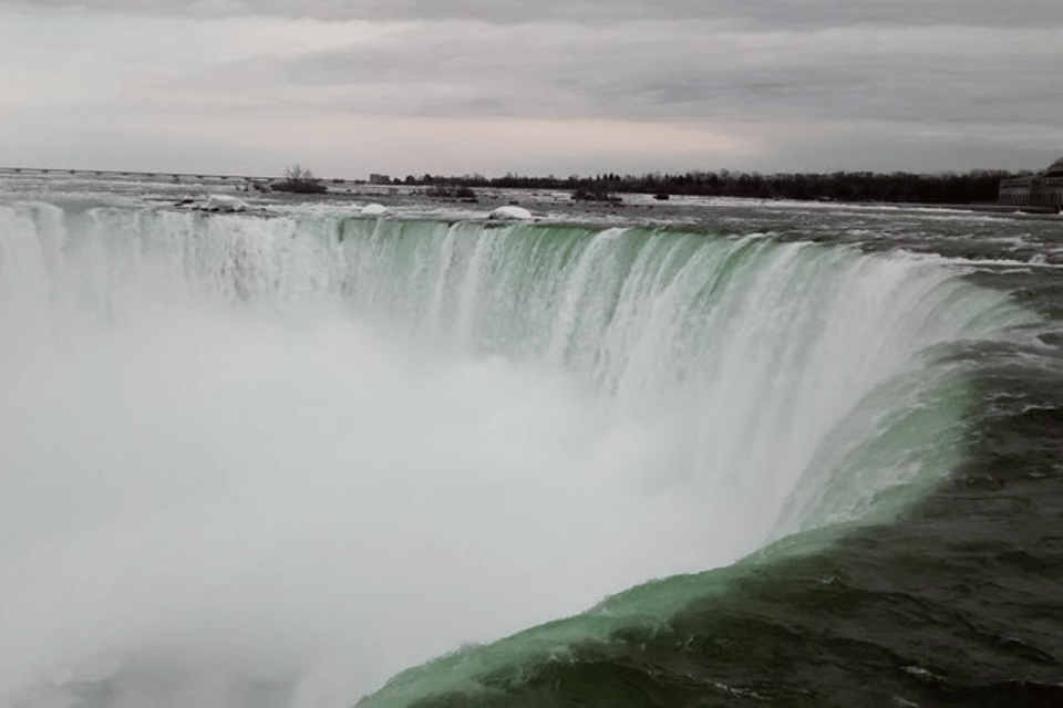 Toronto and Niagara Falls: Full-Day City and Nature Tour - Included Amenities and Services