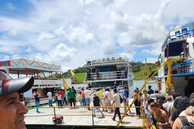 Tour to Guatapé Piedra Del Peñol, With a Cruise Boat Tour - Carrera 70