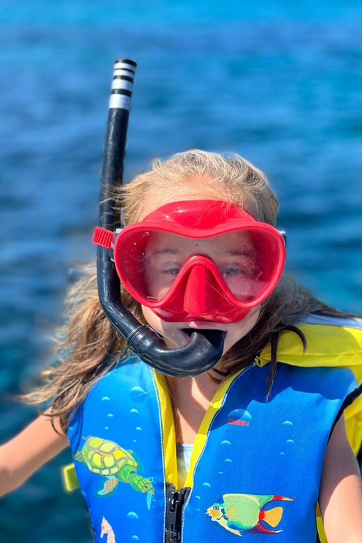 Trapani: Boat Trip to Egadi Islands With Drinks - Activities Offered