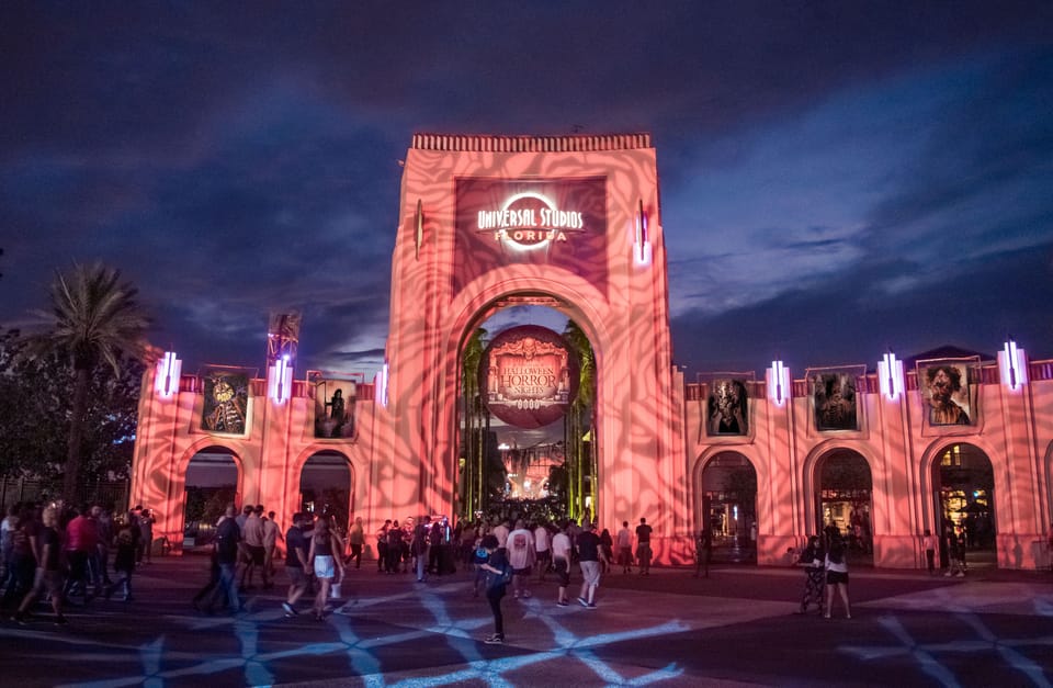 Universal Orlando Resort: Halloween Horror Nights - Haunted Houses and Scare Zones