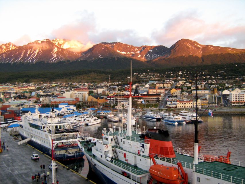 Ushuaia: Double-Decker Sightseeing Tour - Inclusions and Benefits