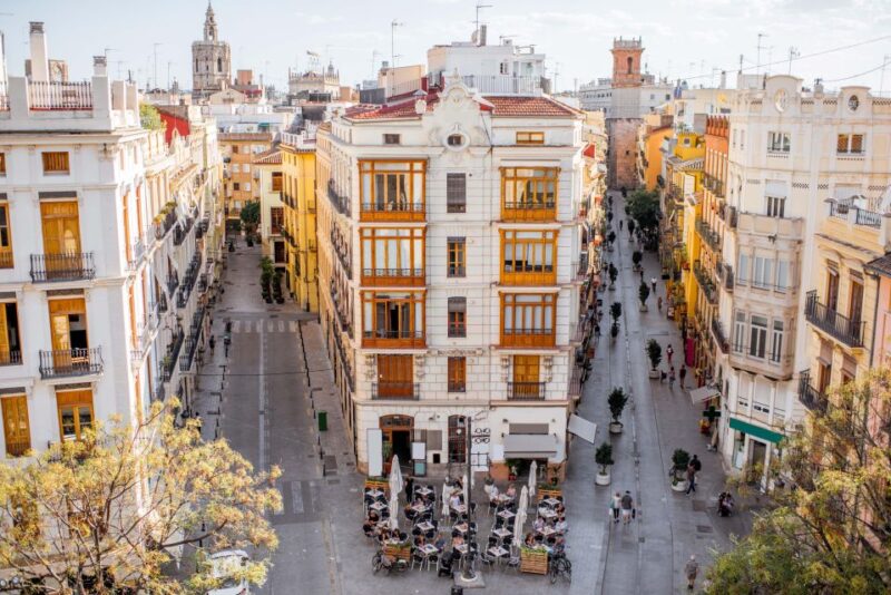 Valencia: Insta-Perfect Walk With a Local - Tour Details