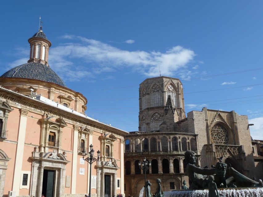 Valencia: Private 4-Hour Walking Tour of the Old Town - Booking and Cancellation Policy