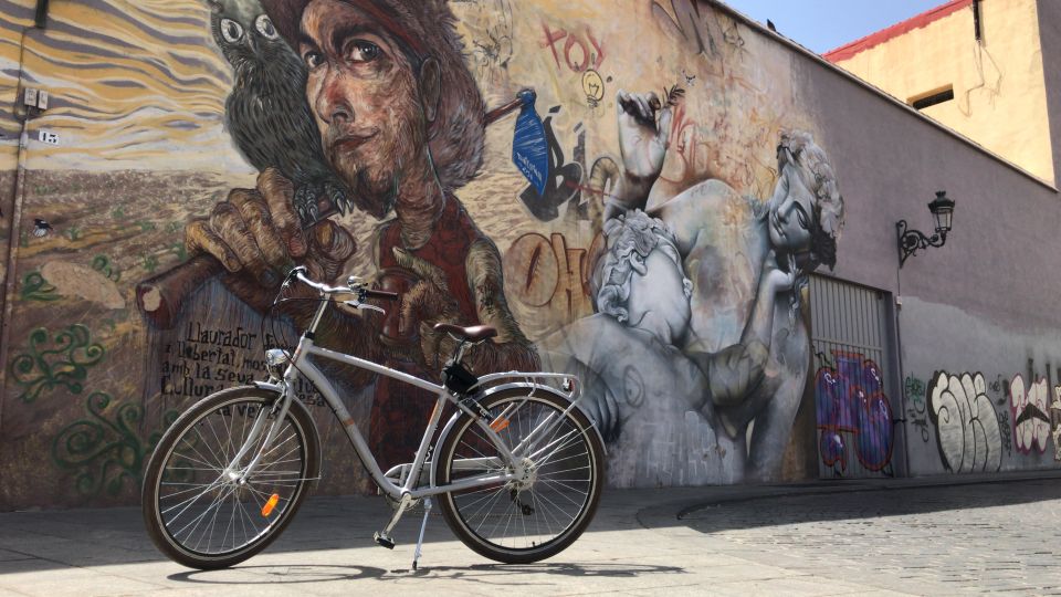 Valencia: Street Art Tour on Bicycle, E-Bike or E-Step - Included in the Tour