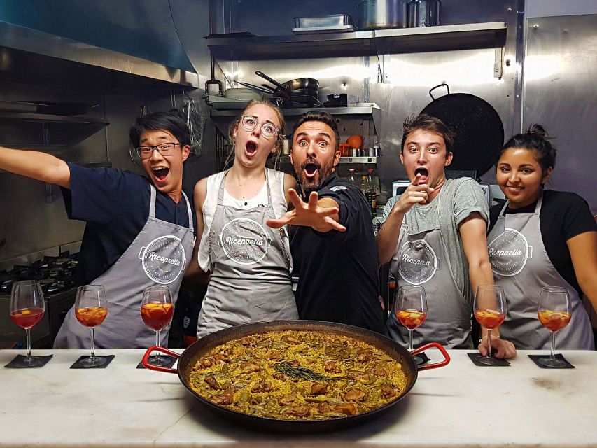 Valencia: Traditional Paella Cooking Class and Dinner - Booking and Flexibility