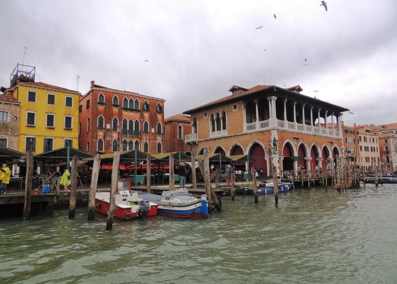 Venetian Aperitif: Wine Tasting and Cicchetti Tour - Itinerary Details