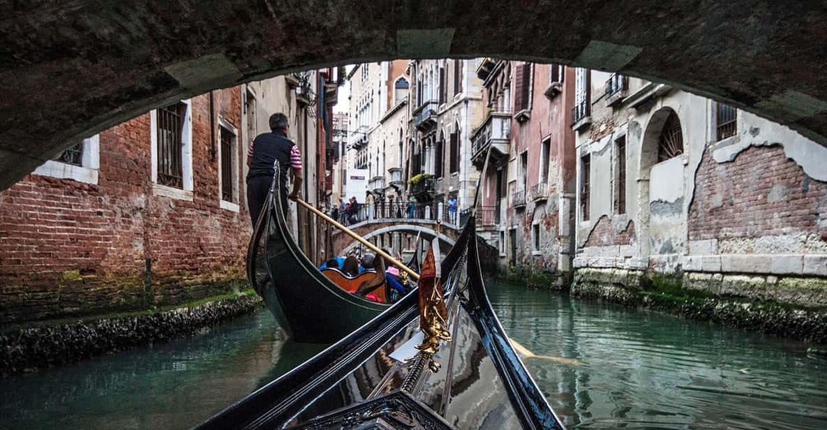 Venice: Evening Gondola Ride and Ghosts & Legends Tours - Gondola Ride Experience