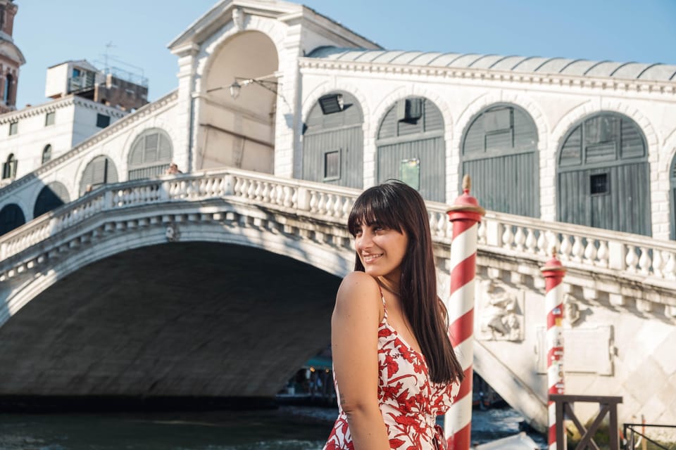 Venice: Private Professional Photoshoot - Rialto Bridge - Booking Process