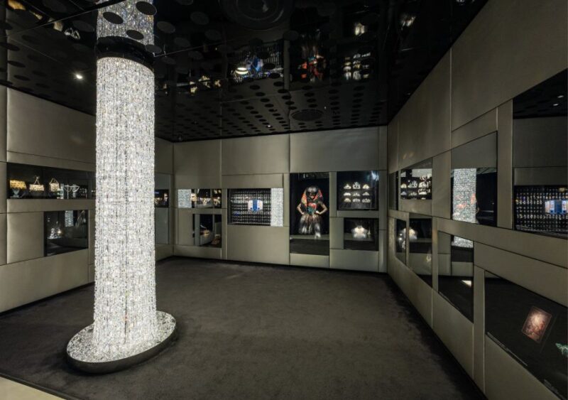 Vienna: Swarovski House Tour With Champagne and Gift - Highlights of the Experience