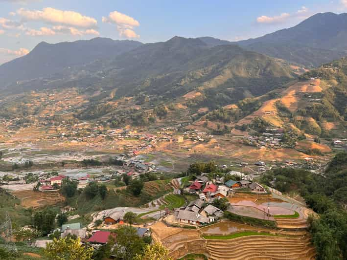 Visit All Place in Sapa by Car (Start From Ha Noi by Bus) - Transportation Details