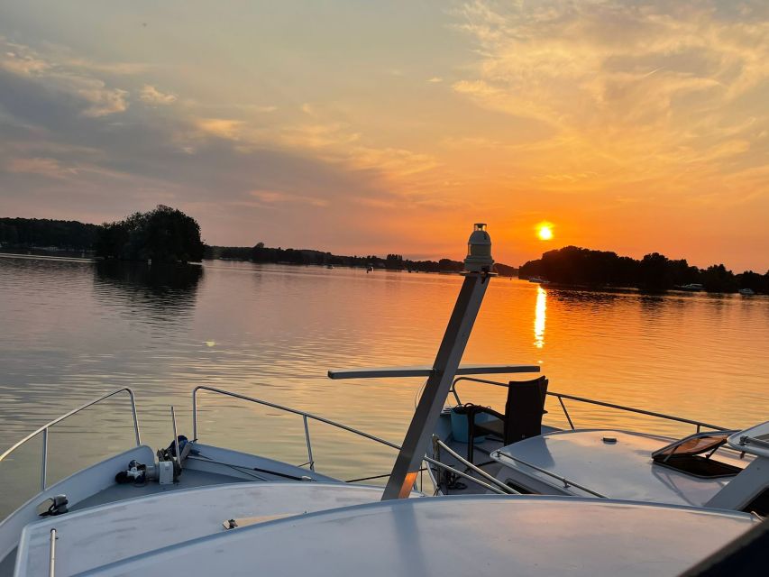 Wannsee: 4h Private Seven Lakes Boat Tour With Skipper - Experience Highlights