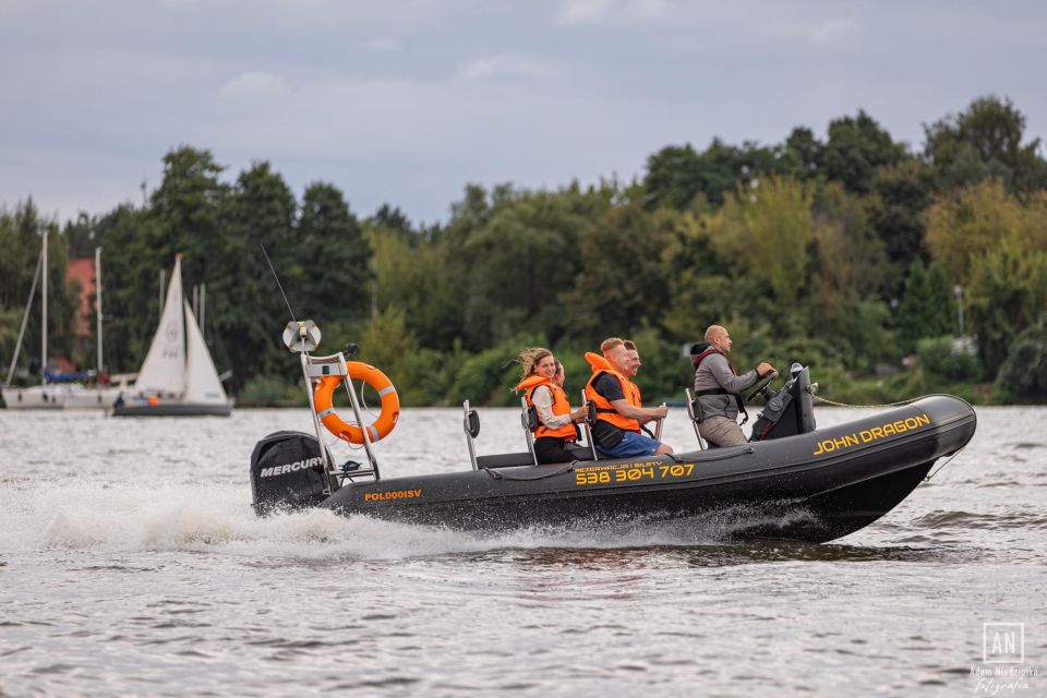 Warsaw: Exciting, Fast Motorboat Cruise on the Vistula River - Experience Features