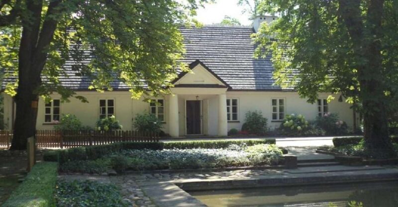 Warsaw: Half-Day Private Chopin Tour to Zelazowa Wola - Key Locations Visited
