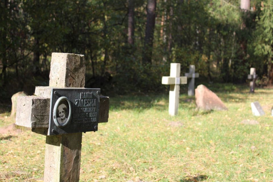 Warsaw: Treblinka Heartbreaking Concentration Camp Tour - Guided Tour Experience