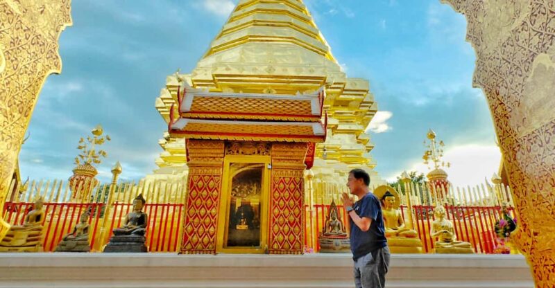 Wat Doi Suthep & Wat Phalat Transfer (Air Conditioned Van) - Doi Suthep Temple