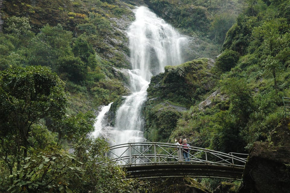 Waterfall, Heaven Gate, Glass Bridge Private Tour By Car - Key Attractions