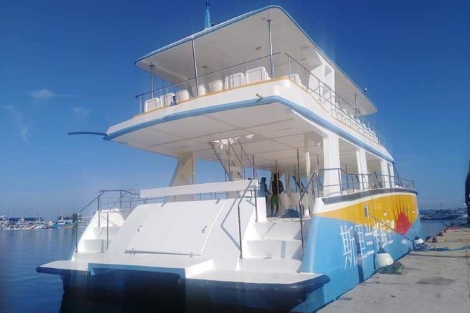 Whale Watching Cruise From Galle & Mirissa - Onboard Amenities