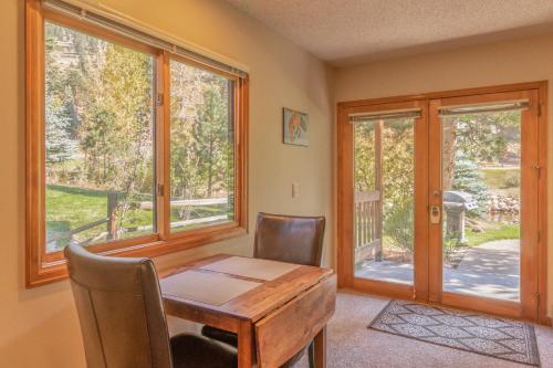 Woodlands on Fall River - Guest Reviews