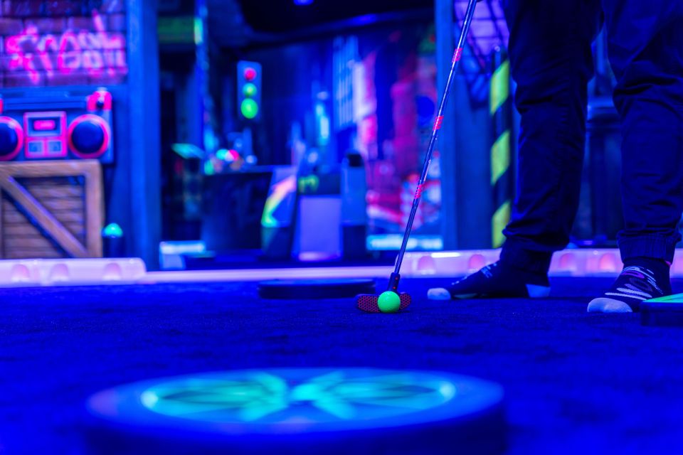 Woop! Glow Golf: Maribor - Reservation Process