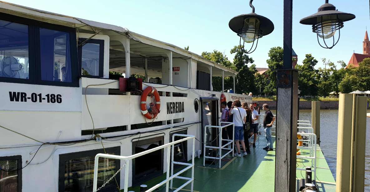 Wrocław: Boat Cruise With a Guide - Cruise Experience