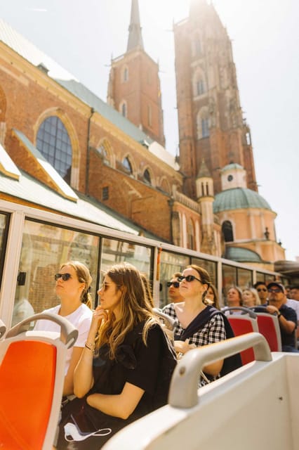 Wroclaw: Hop-on Hop-off Carbio Bus Tour - Tour Experience and Features