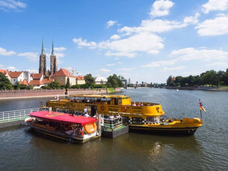 Wrocław: Short City Walk and Cruise - Scenic Boat Cruise