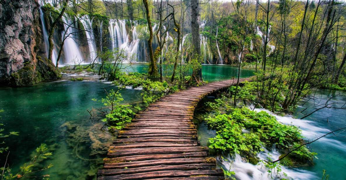 Zadar: Plitvice Lakes Guided Day Tour With Tickets - Highlights of the Experience