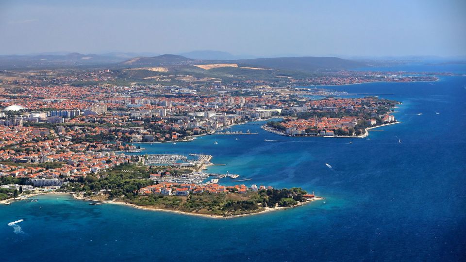 Zadar: Private Transfer To/From Zadar Airport - Flight Tracking and Delays