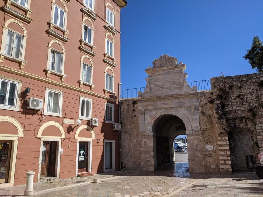 Zadar: Private Walking Tour Through 3,000 Years of History - Roman Heritage and Architecture