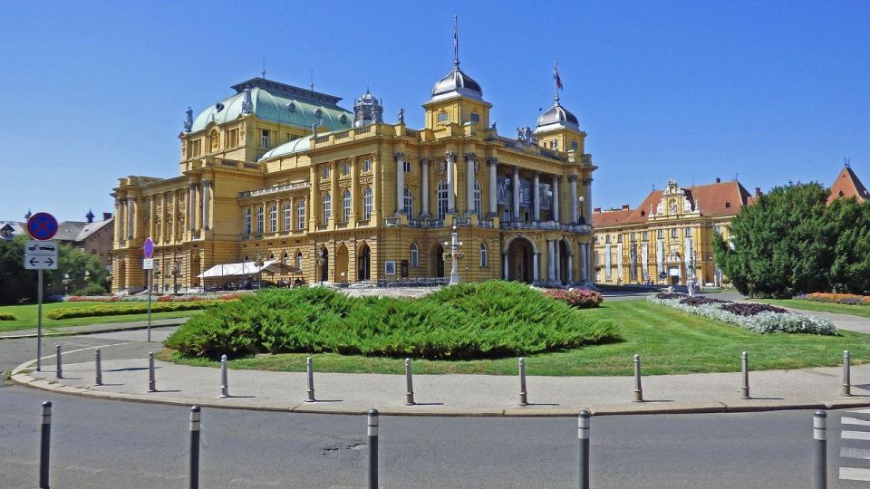 Zagreb: Private Walking Tour - Cultural Experience