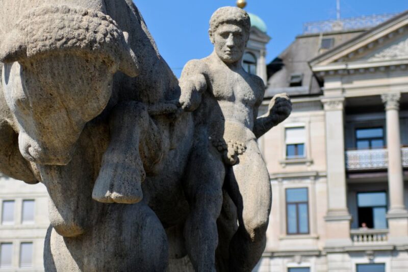 Zurich: First Discovery Walk and Reading Walking Tour - Experience and Flexibility