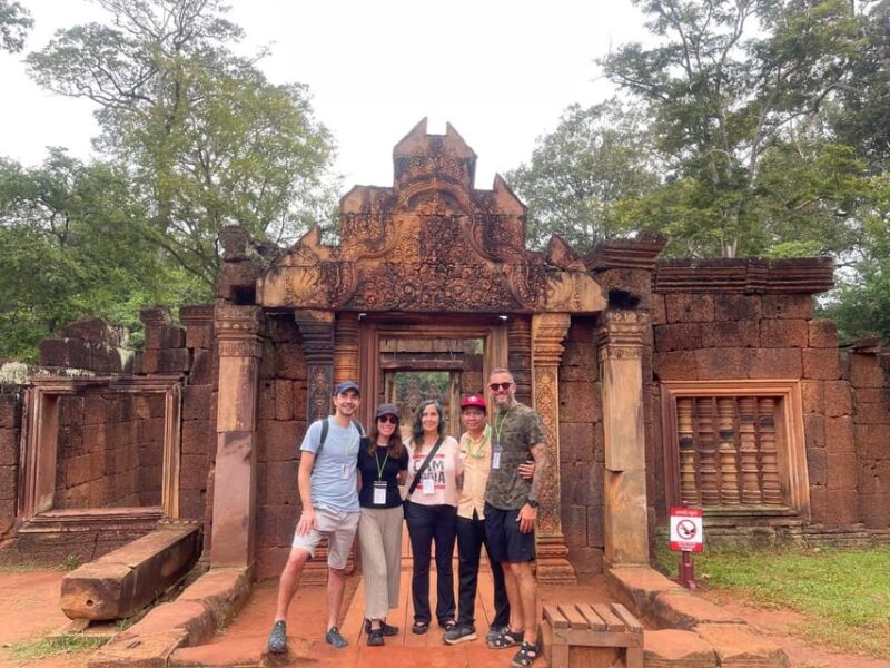 1-Day Angkor Wat Private Tour With Spanish Tour Guide. - Whats Included