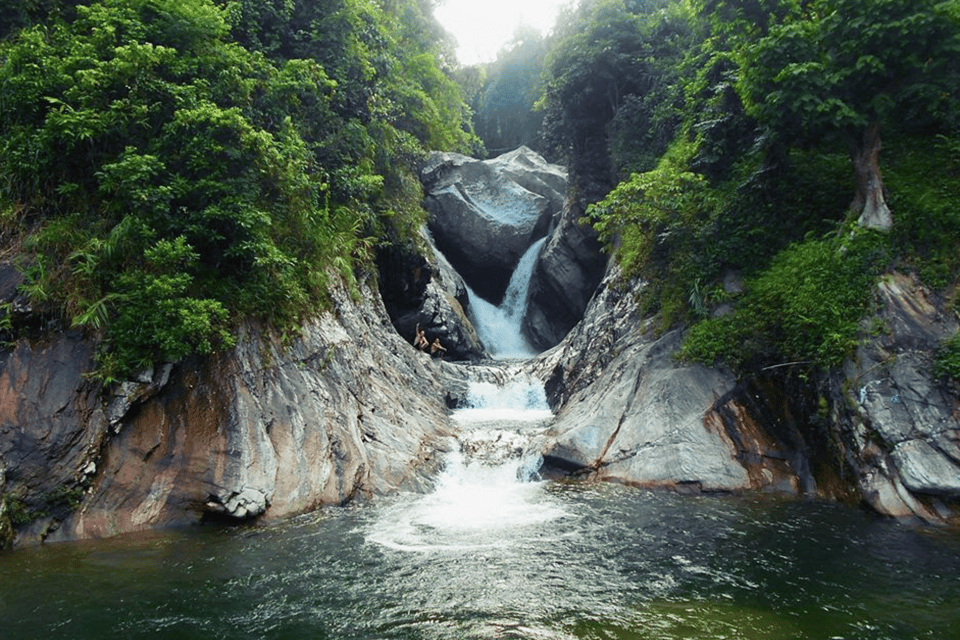 1 Day Ha Giang Loop Tour by Motorbike With Easy Rider - Lunch and Swimming