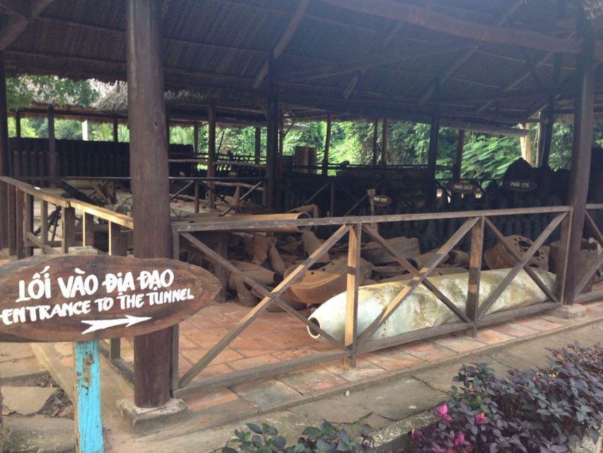 1 Day Small Group Tour in Cu Chi Tunnels and Mekong Delta - Cu Chi Tunnels Experience