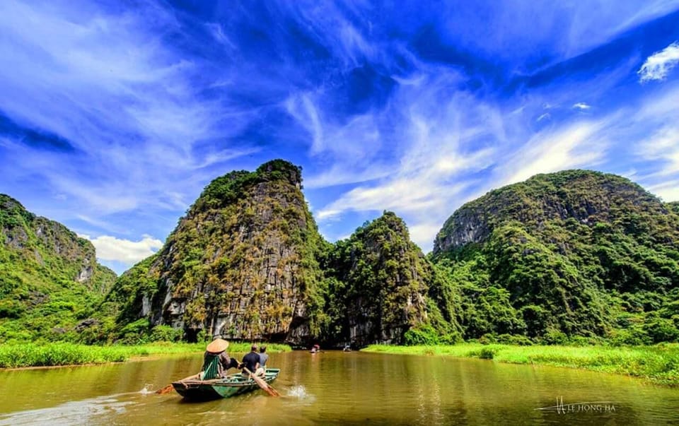 1 Day - Travelling Ninh Binh: Hoa Lu, Tam Coc, Hang Mua - Tour Guide Information