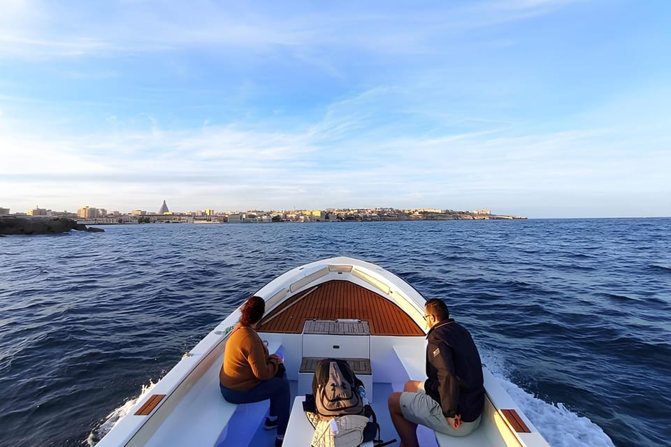 1 Hour Boat Ride - Sea Caves and Ortigia Island - Inclusions