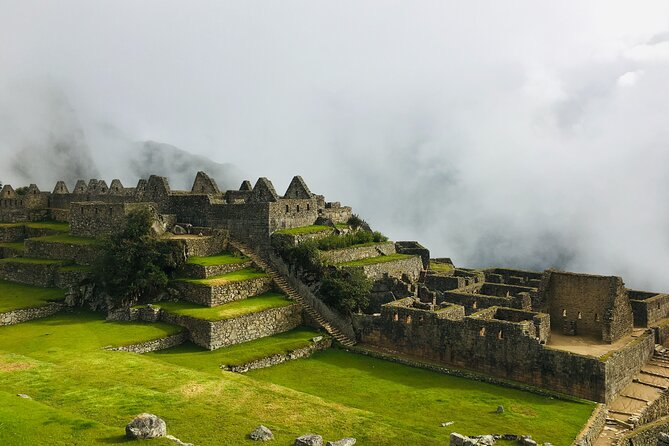 2-Day Sacred Valley & Machu Picchu Guided Tour From Cusco - Aguas Calientes