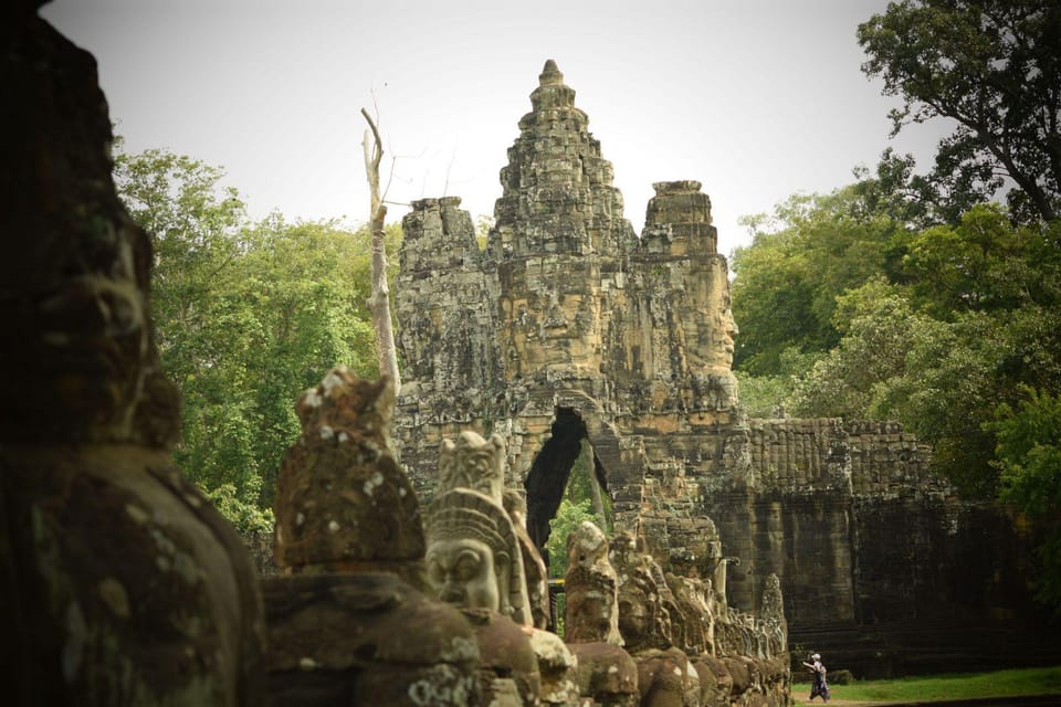 2-Day Tour Angkor Ta Prohm, Tonle Sap Lake, and Banteay Srey - Inclusions and Exclusions