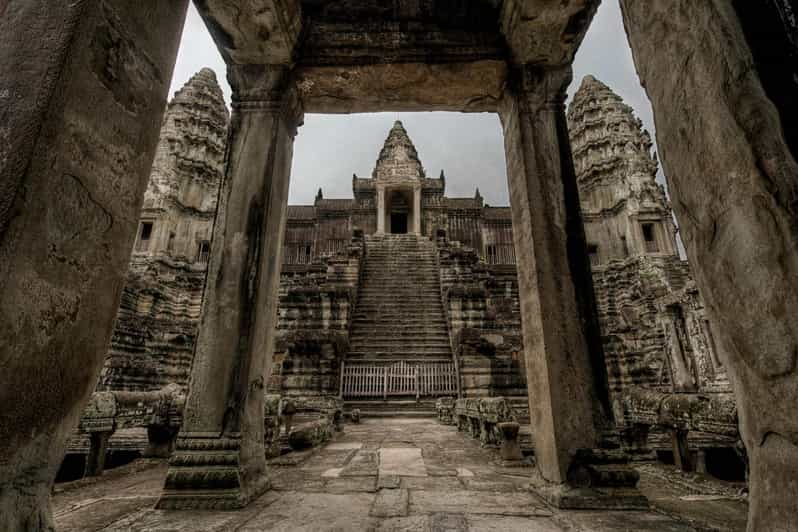 2 Days Angkor Wat, Bayon, Ta Promh & Koh Ker Group Tour - Day 2 Adventures