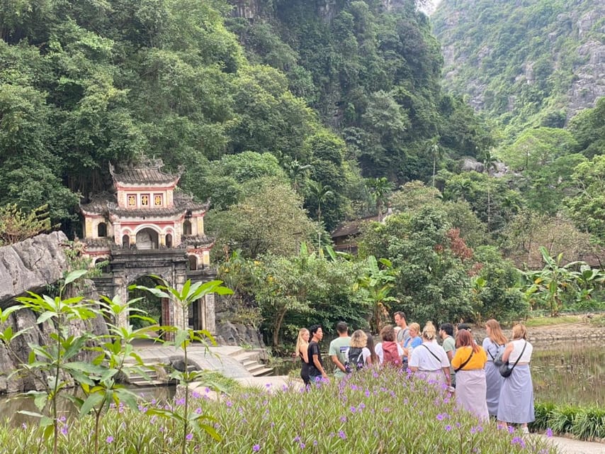 2 Days : Ninh Binh Landscapes - Ha Long Bay Cruise - Ha Noi - Local Cuisine Experience