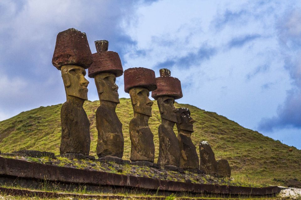 2 Half-day & 1 Full-day Tour | Majestic Easter Island - Day 3: Half-day Tour