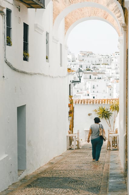 2 Hours Private Historical Tour in Cadiz - Booking Information