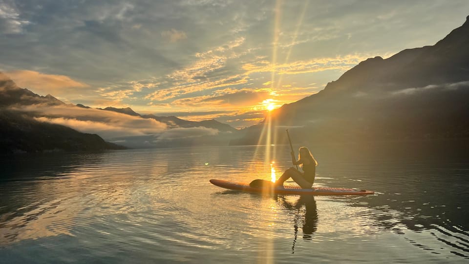 A Day at Lake Brienz and Lauterbrunnen Tour From Zurich - Stand-Up Paddle Boarding Experience