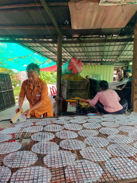 A Day TukTuk Handicrafts Bambootrain Killing&BatCaves,Sunset - Bamboo Train Experience