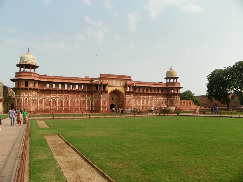 Agra: Taj and Agra Fort E-Tickets & Guide Delhi Transfers - Key Points