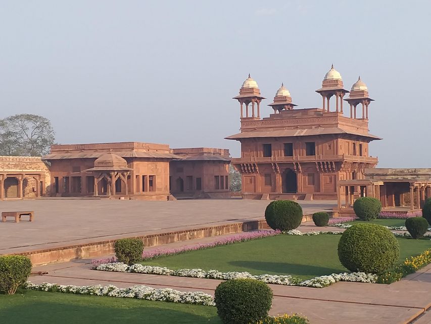 Agra Three World Heritages Tour From Delhi by Express Train - Accessibility Features