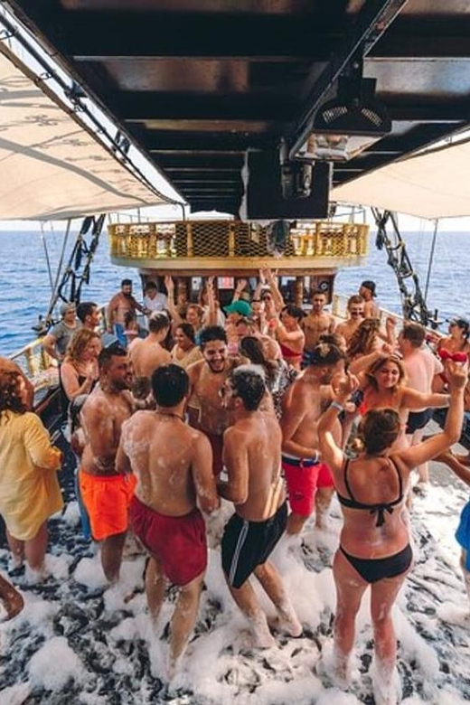 Alanya: Starcraft Yacht Tour With Lunch, Swimming, & DJ - Entertainment Options